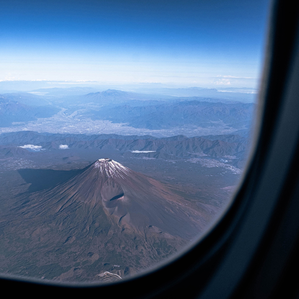 飛行機から見えた富士山